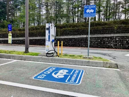 充電ステーション高速道路駐車場